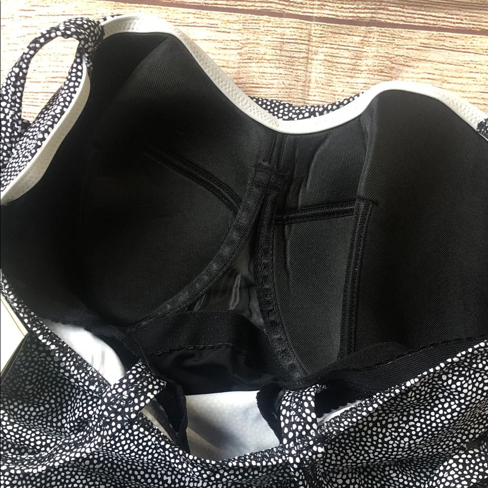 NWT Profile By Gottex‎ Black and White Tankini Top